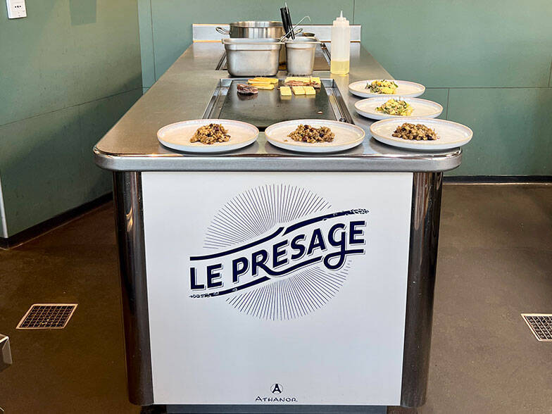 【南仏発】美食の街マルセイユで「太陽光レストラン」が話題。電気・ガス使わず太陽熱で調理?! 脱酸素への本気　「ル・プレザージュ」