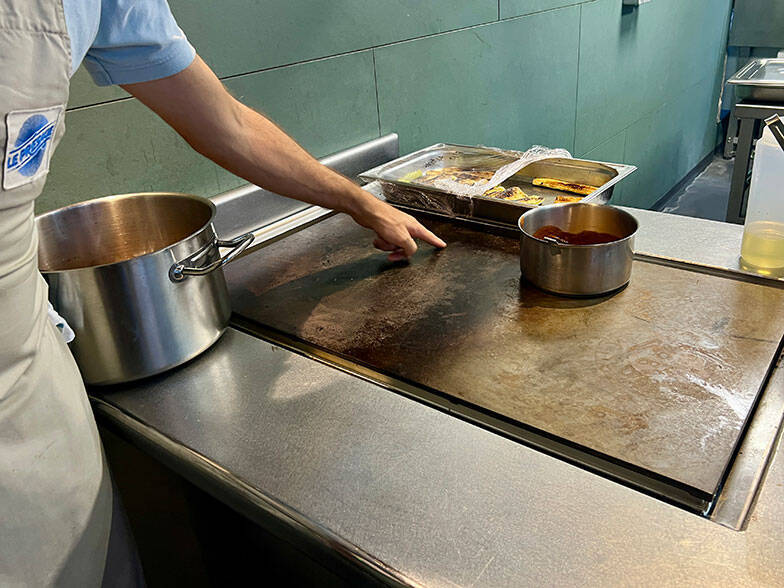 【南仏発】美食の街マルセイユで「太陽光レストラン」が話題。電気・ガス使わず太陽熱で調理?! 脱酸素への本気　「ル・プレザージュ」