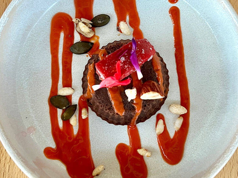 【南仏発】美食の街マルセイユで「太陽光レストラン」が話題。電気・ガス使わず太陽熱で調理?! 脱酸素への本気　「ル・プレザージュ」