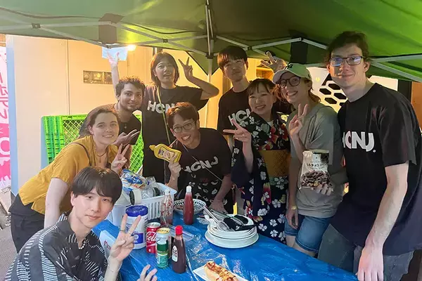 「外国人留学生の”住まい探しの壁”、空き家シェアハウスで解決！累計23拠点、10年放置物件も満室に変えた京都「ハチノジ」の挑戦」の画像