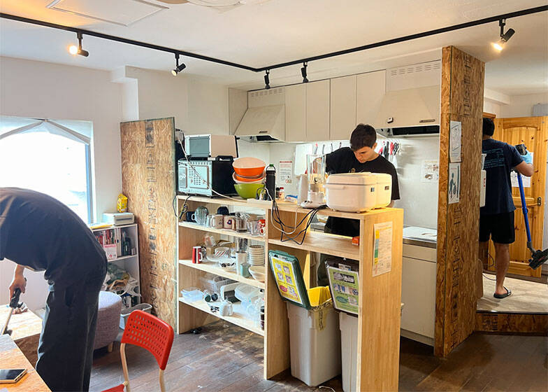 外国人留学生の”住まい探しの壁”、空き家シェアハウスで解決！累計23拠点、10年放置物件も満室に変えた京都「ハチノジ」の挑戦