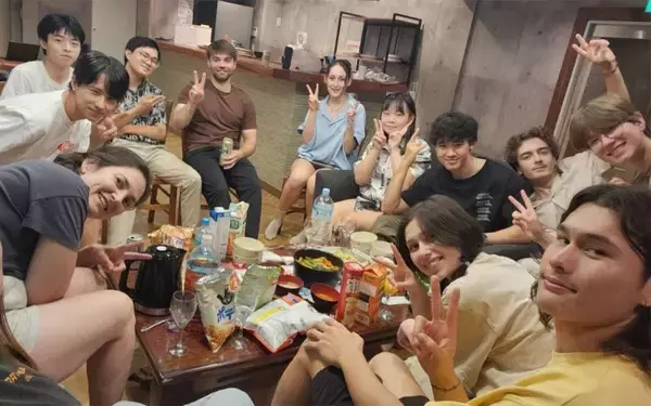 「外国人留学生の”住まい探しの壁”、空き家シェアハウスで解決！累計23拠点、10年放置物件も満室に変えた京都「ハチノジ」の挑戦」の画像