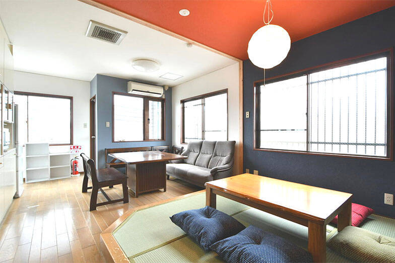 外国人留学生の”住まい探しの壁”、空き家シェアハウスで解決！累計23拠点、10年放置物件も満室に変えた京都「ハチノジ」の挑戦