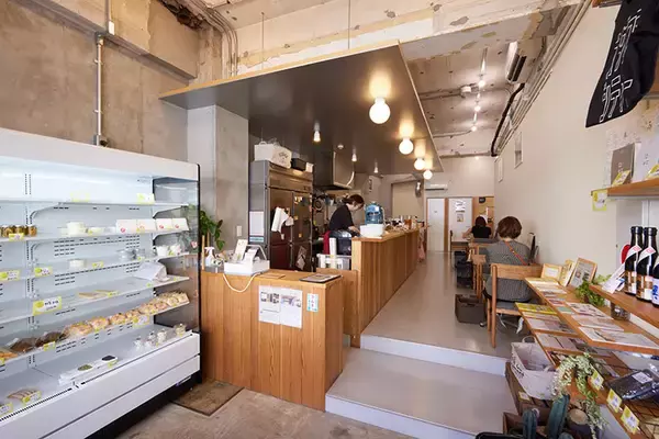 「【シャッター街が激変】空き家118軒を再生！ 小田原「旧三福不動産」路地裏を”熱気ある街”へ＆移住者201組を呼んだ10年」の画像