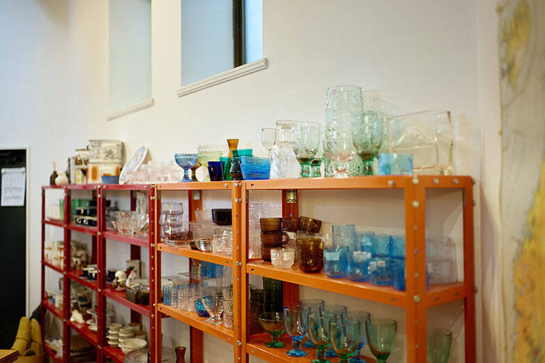 地下室付きの中古住宅を購入＋リノベ。地下アトリエを賃貸、生活空間をハウススタジオで時間貸し。”家を開いた”子育て家族の暮らし、どう変わった？