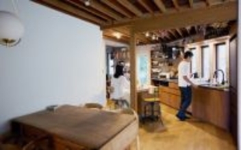 地下室付きの中古住宅を購入＋リノベ。地下アトリエを賃貸、生活空間をハウススタジオで時間貸し。”家を開いた”子育て家族の暮らし、どう変わった？