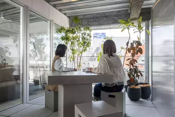 「【前橋】教科書に載るほどガチの”シャッター街”が「アートの街」へ！ JINSの田中仁CEOが私財投じるなど民間主導で“衰退した地元”を再生中」の画像