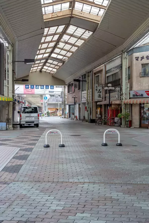 「【前橋】教科書に載るほどガチの”シャッター街”が「アートの街」へ！ JINSの田中仁CEOが私財投じるなど民間主導で“衰退した地元”を再生中」の画像