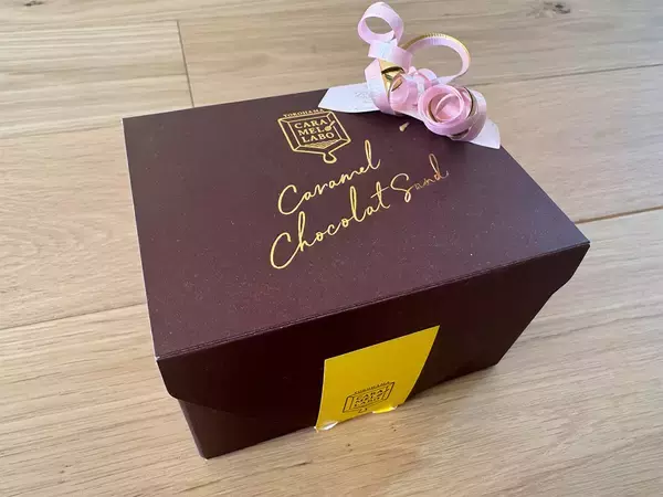 「横浜発“パリとろ”の衝撃。心がほどける「キャラメルショコラサンド」という感動みやげ」の画像