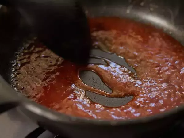 「【土曜のお昼は丼ごはん】安いもやしが大活躍！ふんわり卵の「もやしのかに玉丼」レシピ」の画像