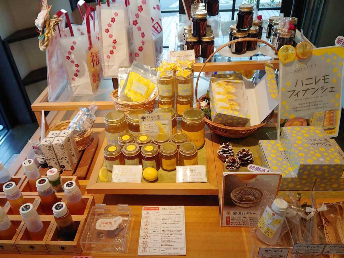 【感動みやげ】松坂牛の街の土産は老舗の“はちみつ”！？ はちみつ最中アイスも絶品