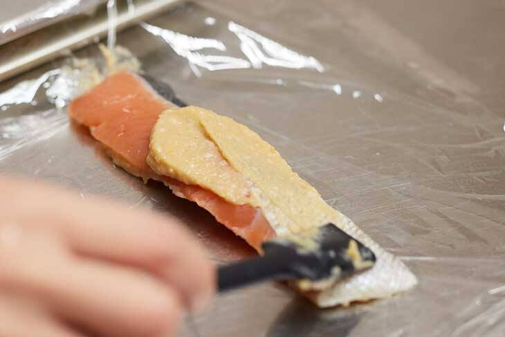 【つくおきレシピ】肉も魚もふっくら、旨味たっぷり！プロの「粕漬け」をお正月料理の一皿に