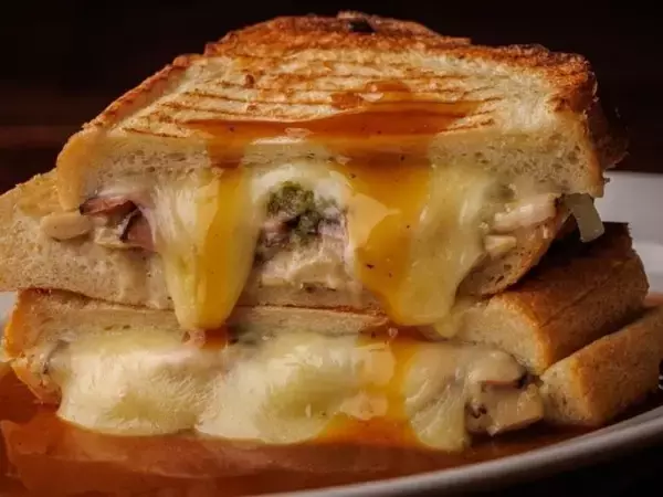 「【パン食べ放題ランチ】が大人気！ベーカリー併設ダイニング『MONDO』で食べたい冬メニュー6選」の画像