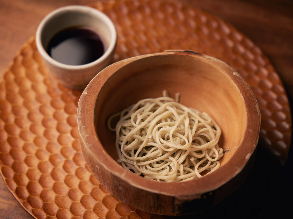 【小宮山雄飛 蕎麦呑みの名店】北千住の名店『千寿 竹やぶ』で3種の蕎麦を食べ比べる至福のひと時