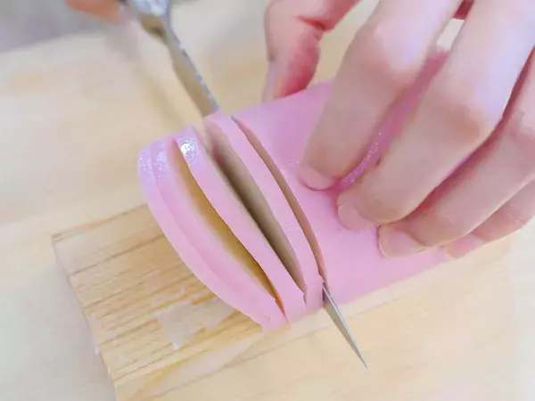 「【保存版】 老舗『鈴廣かまぼこ』で“料理ど素人”でもできる「かまぼこの飾り切り」を教えてもらった！」の画像