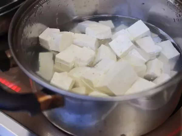 「【富山・南砺】合掌づくり集落の名物「五箇山豆腐」で四川麻婆づくりを体験！」の画像