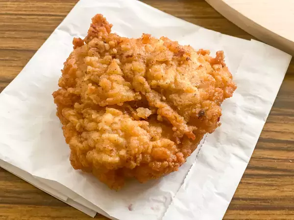 「【クイズ】マクドナルドの「シャカチキ」はどれ？ 形や衣で推理しよう！」の画像