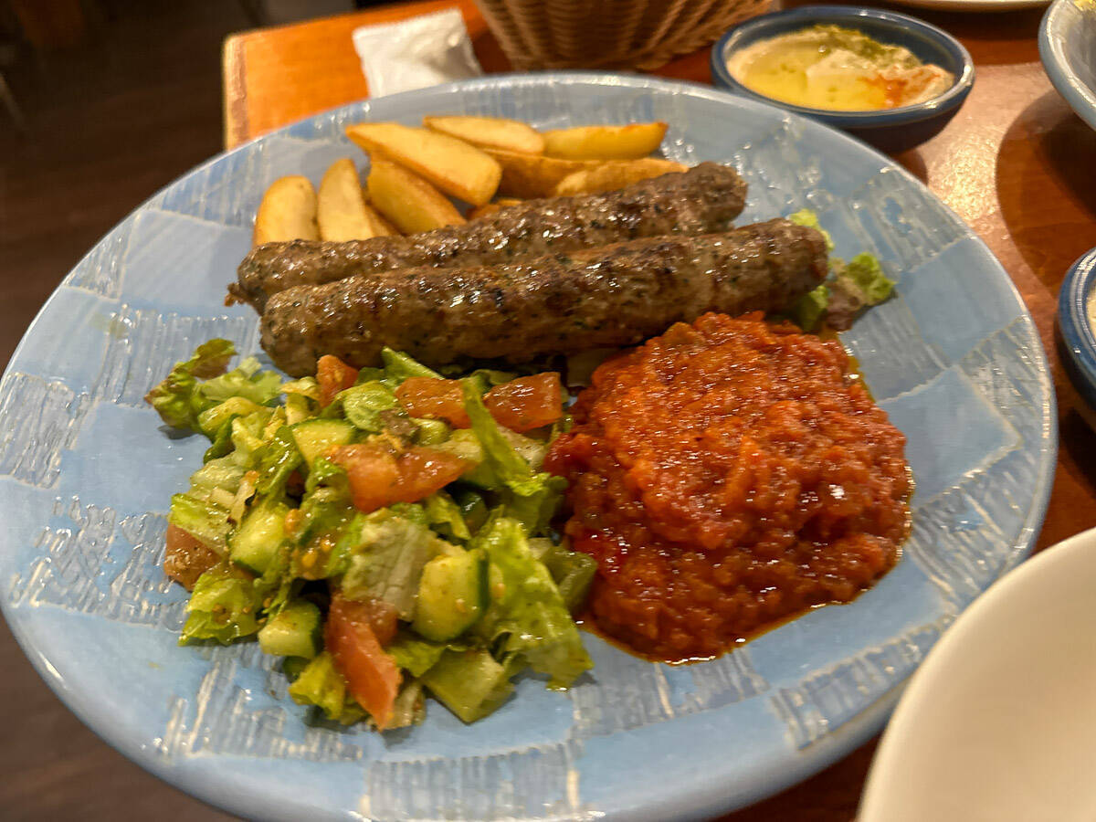東京最強のイスラエル料理店。江古田『シャマイム』の食べ放題が絶品すぎるワケ