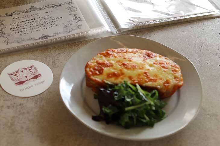 【STU48吉田彩良さん】私が恋する白いカフェVol.7。広島の『brique rouge』で絶品スイーツ