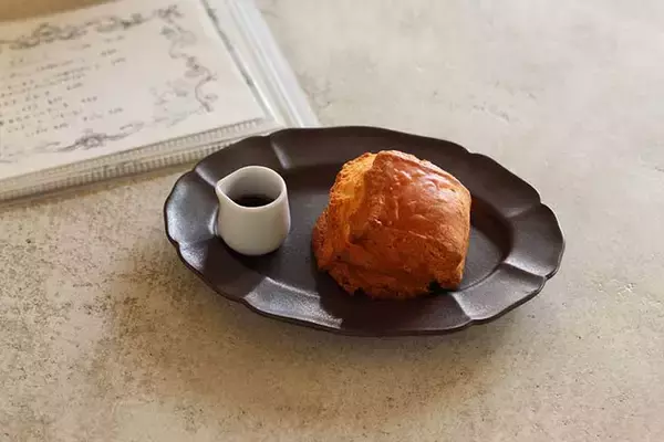 「【STU48吉田彩良さん】私が恋する白いカフェVol.7。広島の『brique rouge』で絶品スイーツ」の画像