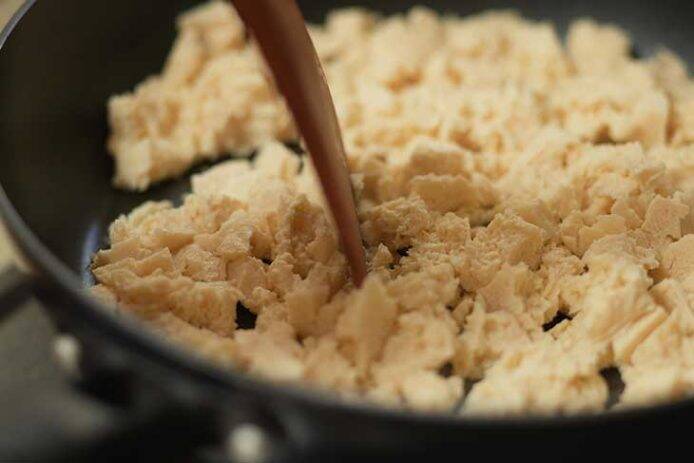 【作り置きお弁当レシピ】まるでお肉！ごはんが進む「豆腐そぼろ」の作り方