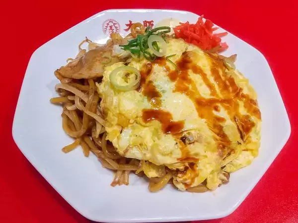 「推し麺総選挙1位！『大阪王将』の「ぶちうまソース焼きそば（広島県）」を食べたらテンションがぶちアガる旨さだった」の画像