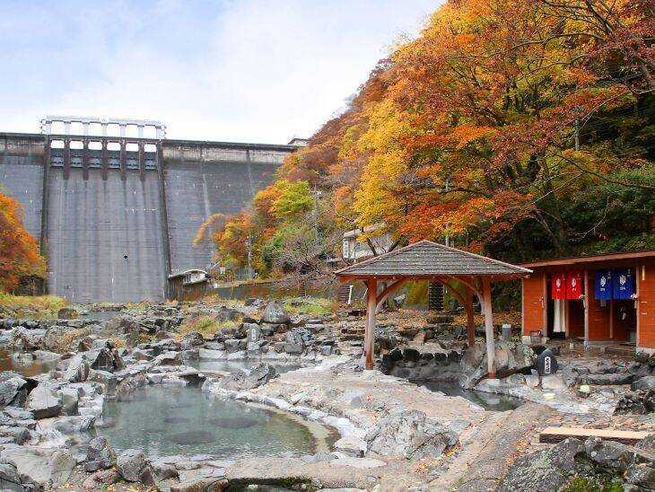 【紅葉と温泉スポット】岡山の紅葉の名所めぐりと温泉を楽しむ秋のお出かけ9選