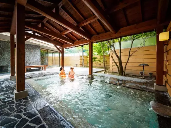 「【紅葉と温泉スポット】岡山の紅葉の名所めぐりと温泉を楽しむ秋のお出かけ9選」の画像