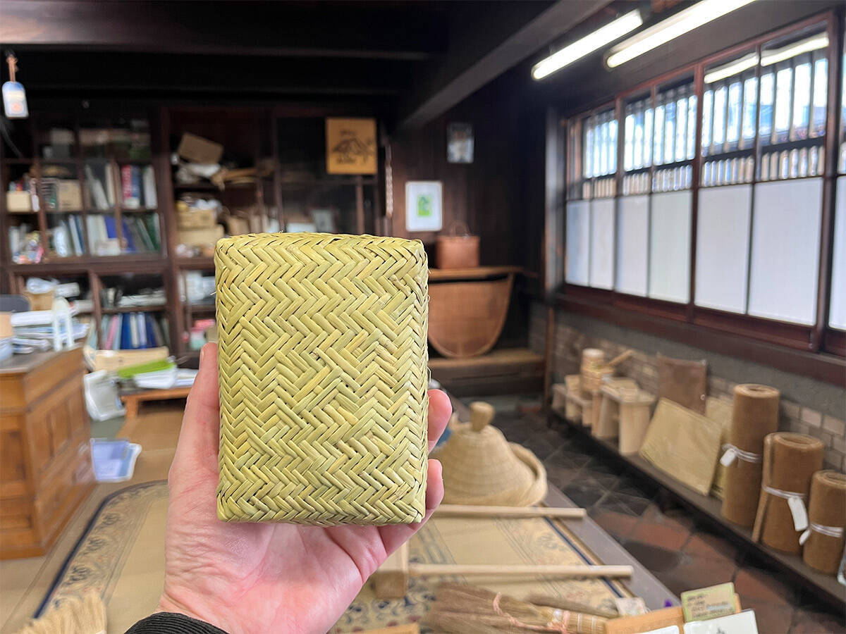 【フーテンの寅みやげ】BEAMSのディレクターが20年愛用する岩手・盛岡の竹の小物入れ