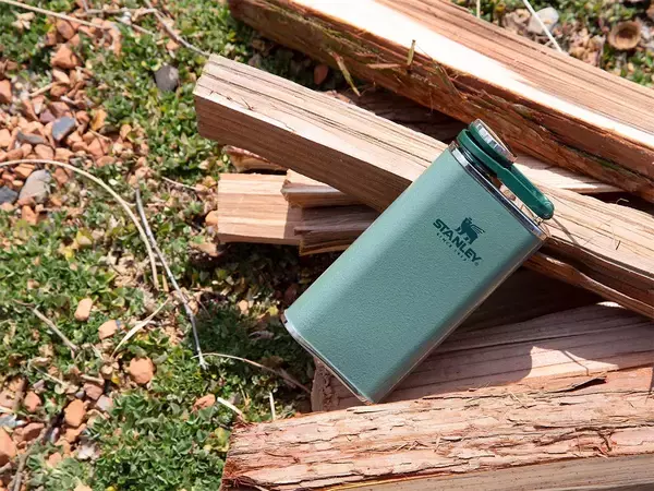 「アウトドア欲が爆上がり！ 一度使うと手放せなくなる超優秀「キャンプギア」3選」の画像