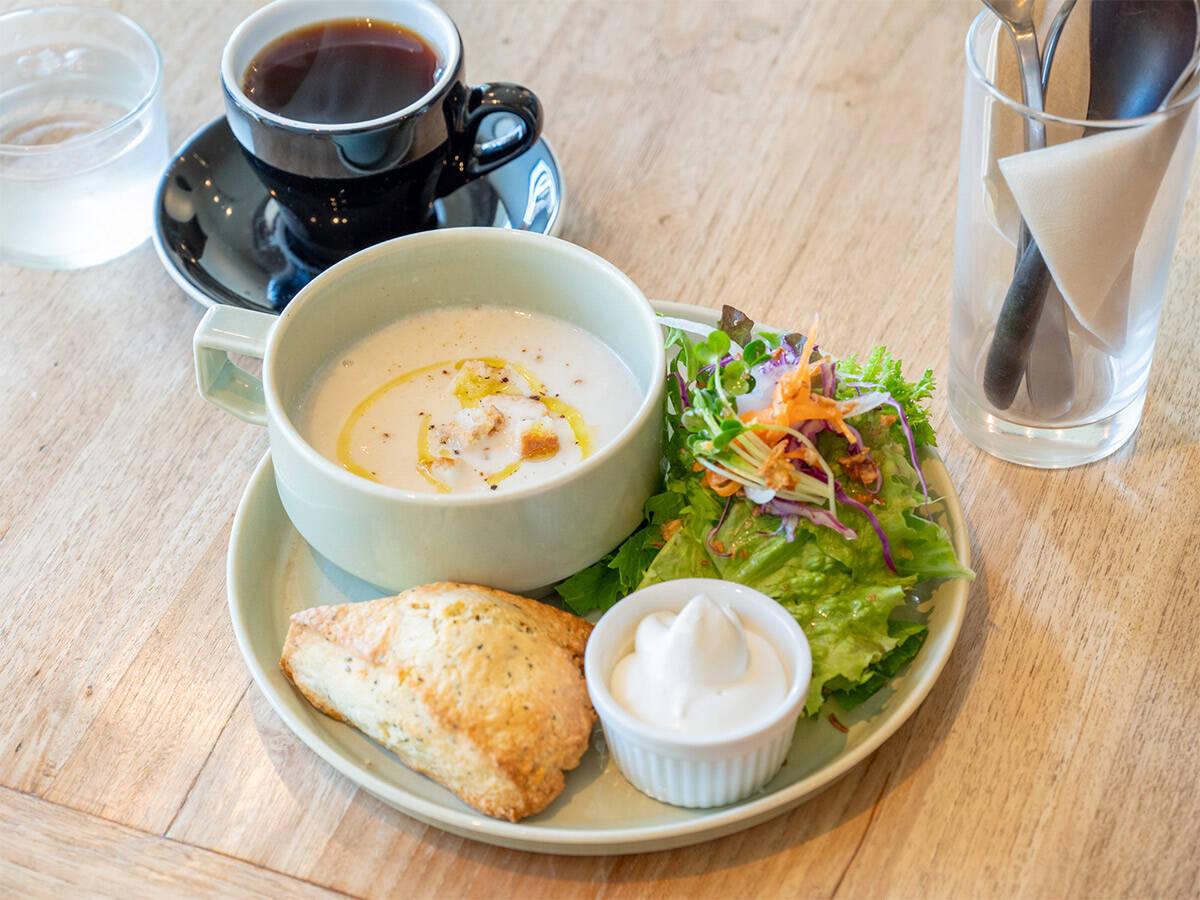 【静岡・三島】三島駅そばのカフェ『10-1kettle』で味わう絶品モーニングの魅力