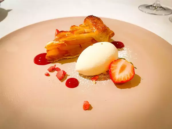 「札幌グランドホテル「ノーザンテラスダイナー」で味わう伝統と革新のフランス料理」の画像