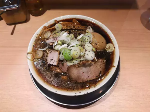 「2025年の東京BESTラーメン7軒。ラーメン官僚が太鼓判を押す至極の名杯たち」の画像