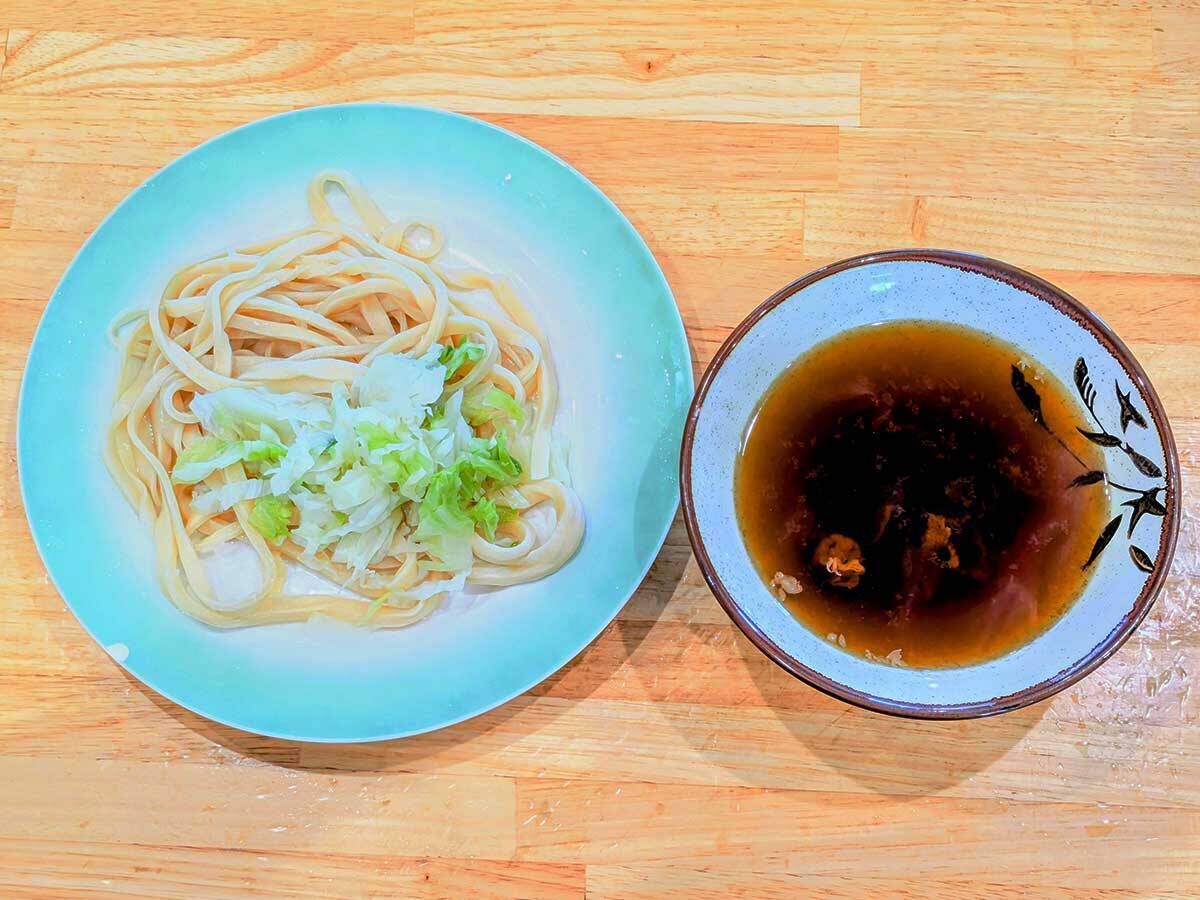行列には訳がある！ 会社員から転身した『白須うどん』三代目が作る「吉田のうどん」が旨いワケ