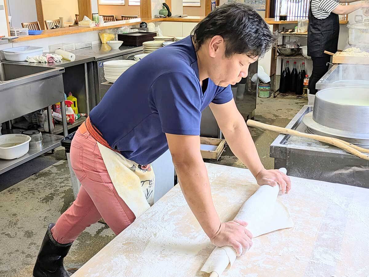 行列には訳がある！ 会社員から転身した『白須うどん』三代目が作る「吉田のうどん」が旨いワケ