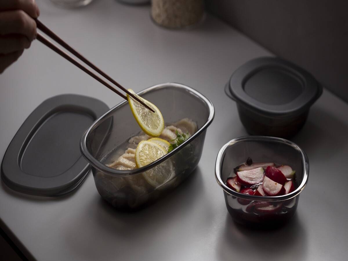 【脱・生活感】つくおきおかず容器をそのまま食卓へ。「うつわにもなる保存容器」がおしゃれで優秀！