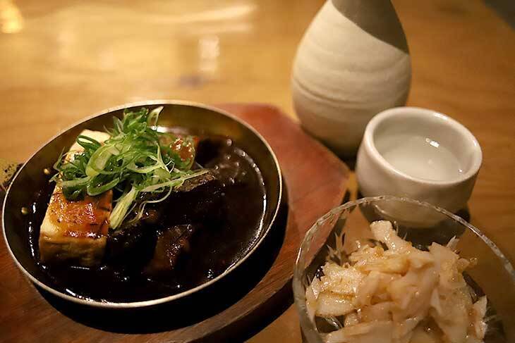 焼鳥好きは“純けい”を！ 大阪グルメ激戦区の『純けい焼鳥 ニドサンド』で味わう絶品の酒と肴