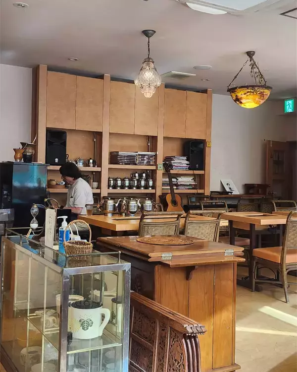 「世界中のお茶が楽しめる東京・町田市の老舗ティーサロン『老舗ひじかた園』で楽しむ優雅なティータイム」の画像