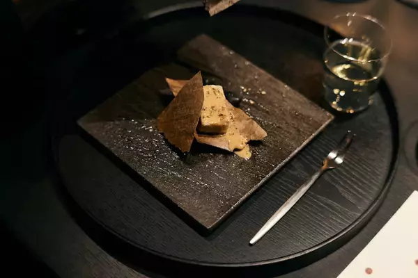 「「竹鶴ピュアモルト」を味わう没入型バー「The TAKETSURU experience」が神楽坂に期間限定で誕生」の画像