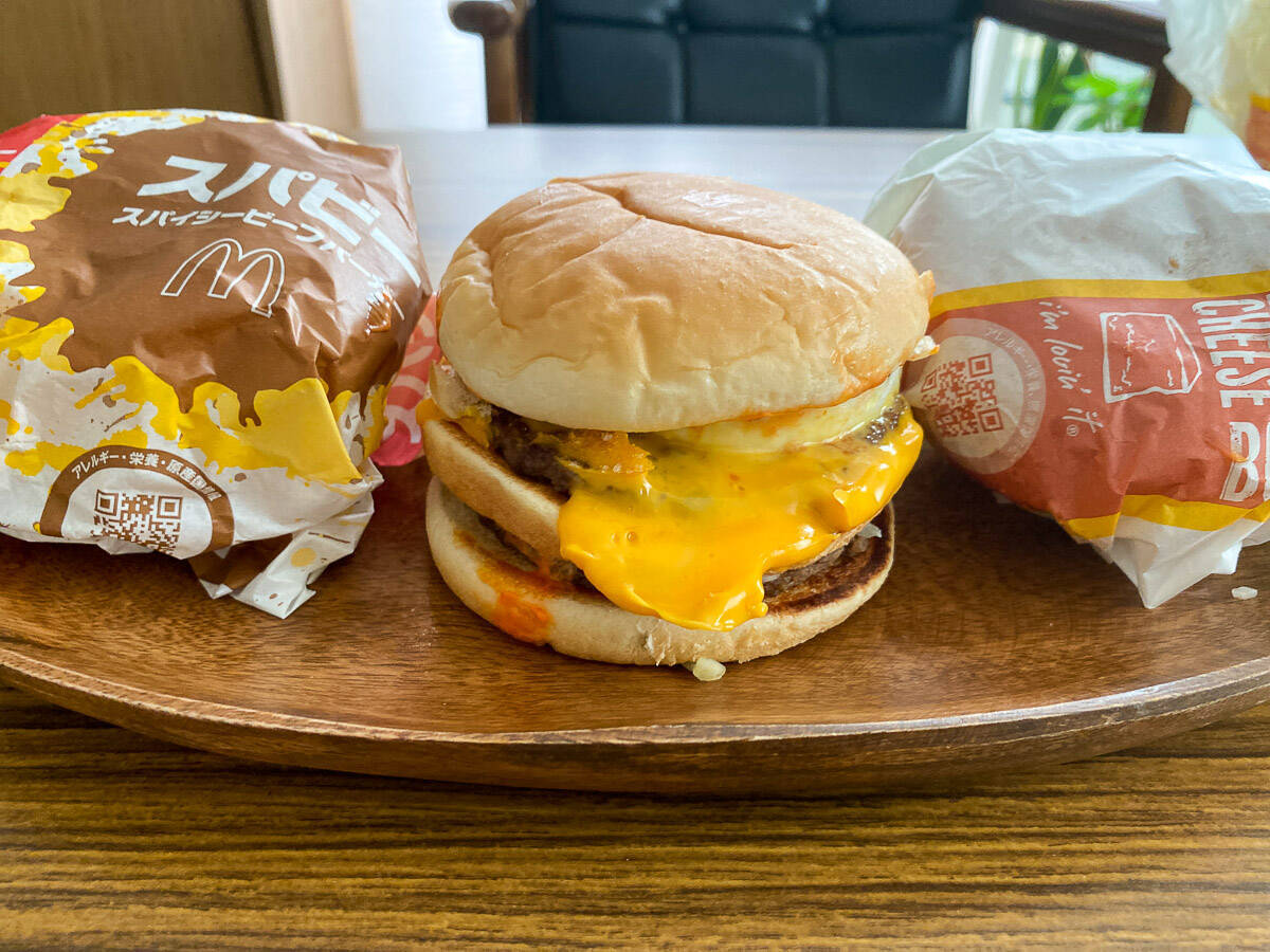 マックの200円以下のバーガー2個で「最強ビッグマック」を作る！ 最高に旨いオススメの組み合わせはコレだ！