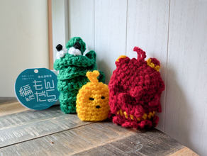 【暮らしの名品】愛おしい。宮城県の被災地のお母さんたちが編むエコたわし「編んだもんだら」