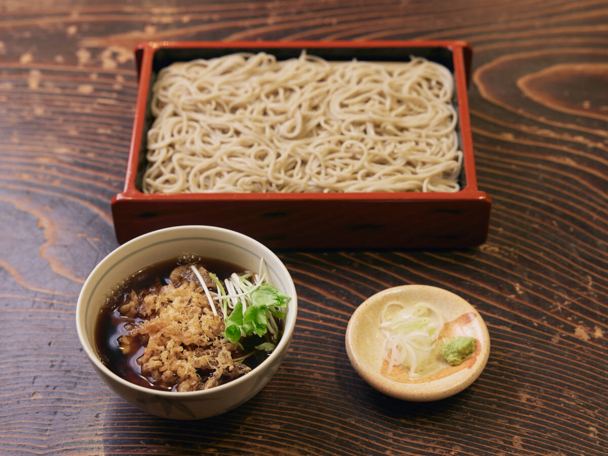 【小宮山雄飛 蕎麦呑みの名店】大人になってわかった日本橋の老舗『室町砂場』の楽しみ方