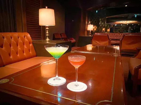 「【札幌】デートでも訪れたい老舗ホテルの名物バー2軒。旅の夜に絶品カクテルを求めて」の画像