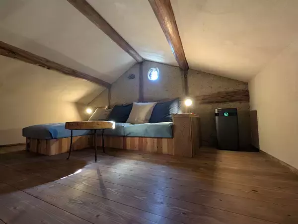 「【奈良の旅】心と体を整える旅へ。古墳と農道に囲まれた古民家再生の宿『cofunia』へ」の画像