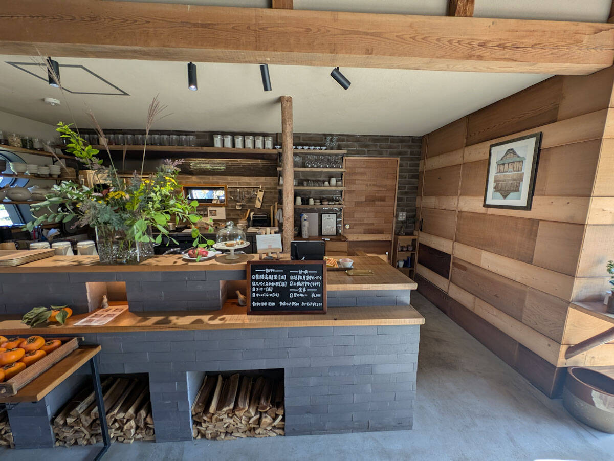 【奈良の旅】心と体を整える旅へ。古墳と農道に囲まれた古民家再生の宿『cofunia』へ