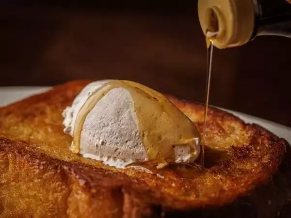 「【注目ランチ】焼きたてパンが食べ放題！ベーカリー併設ダイニング『MONDO』のビュッフェが大人気」の画像