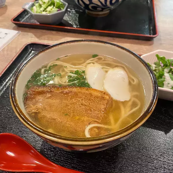 「【五反田】穴場ランチスポット。路地裏の沖縄料理店『ティーチ』」の画像