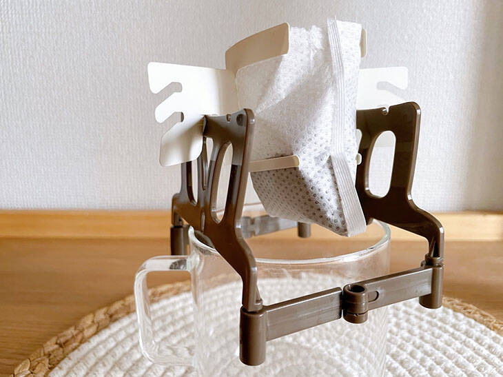 ドリップバッグが浸からず普段のコーヒーが2倍美味しくなる！ 100均の「優秀コーヒードリップバッグ」2選