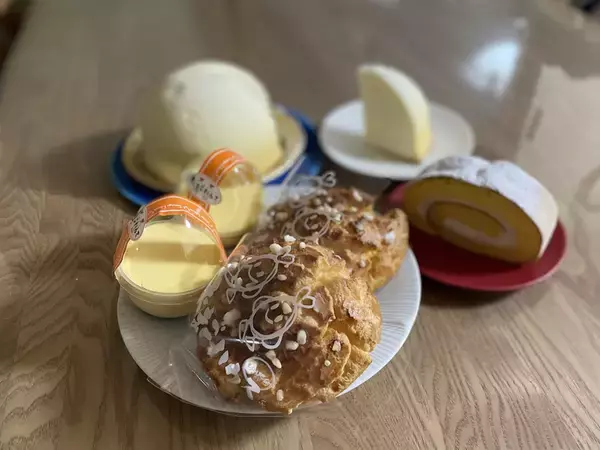 「【福岡スイーツ】行列必至のお菓子の名店『たまごハウス』へ。たまご農家が作るずっしり濃厚なシュークリームは唯一無二のおいしさ」の画像