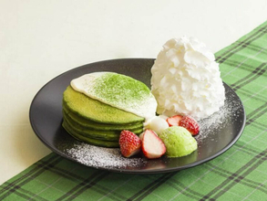 抹茶の苦味が最高！ 『Eggs’n Things』から新登場の「宇治抹茶フォンダンパンケーキ」が魅力的！